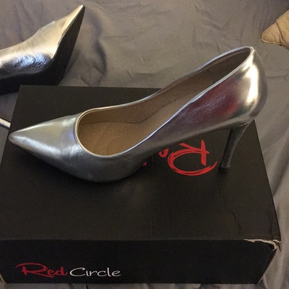 Silver stiletto pumps - Picture 4 of 4